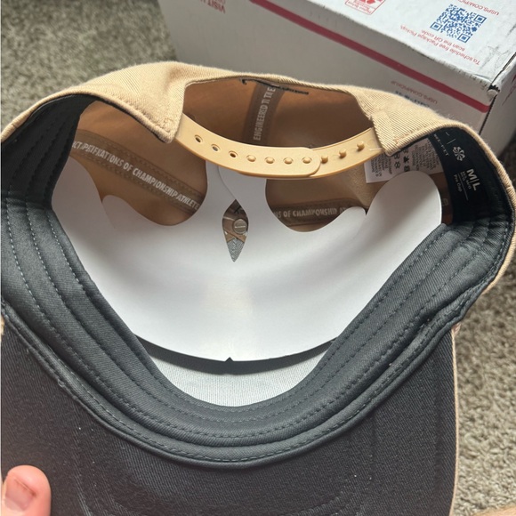 Nike Snap Back Hat - Picture 5 of 5